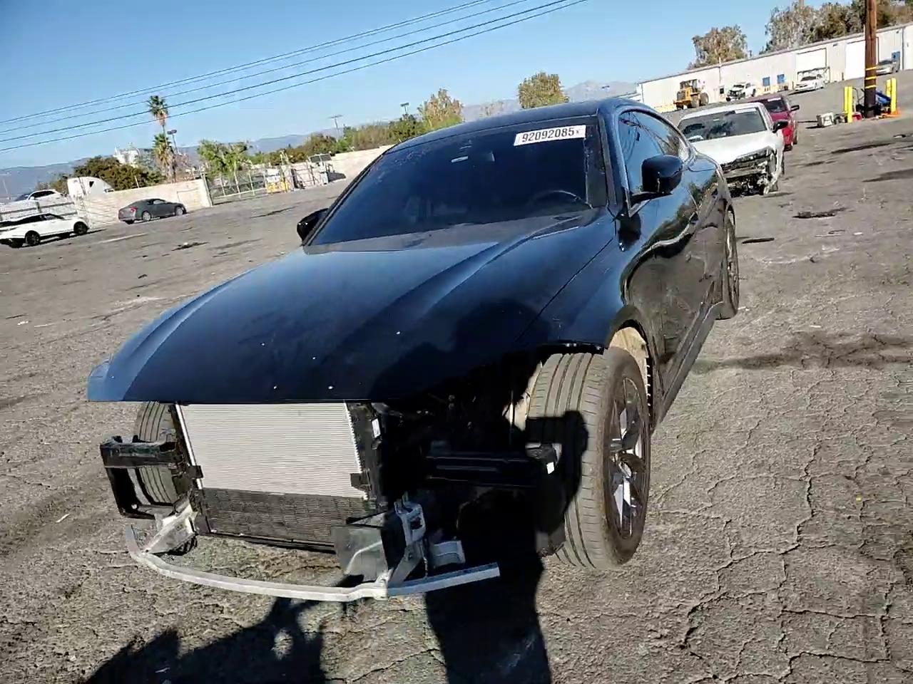 Фото: WBY73AW02PFP68460