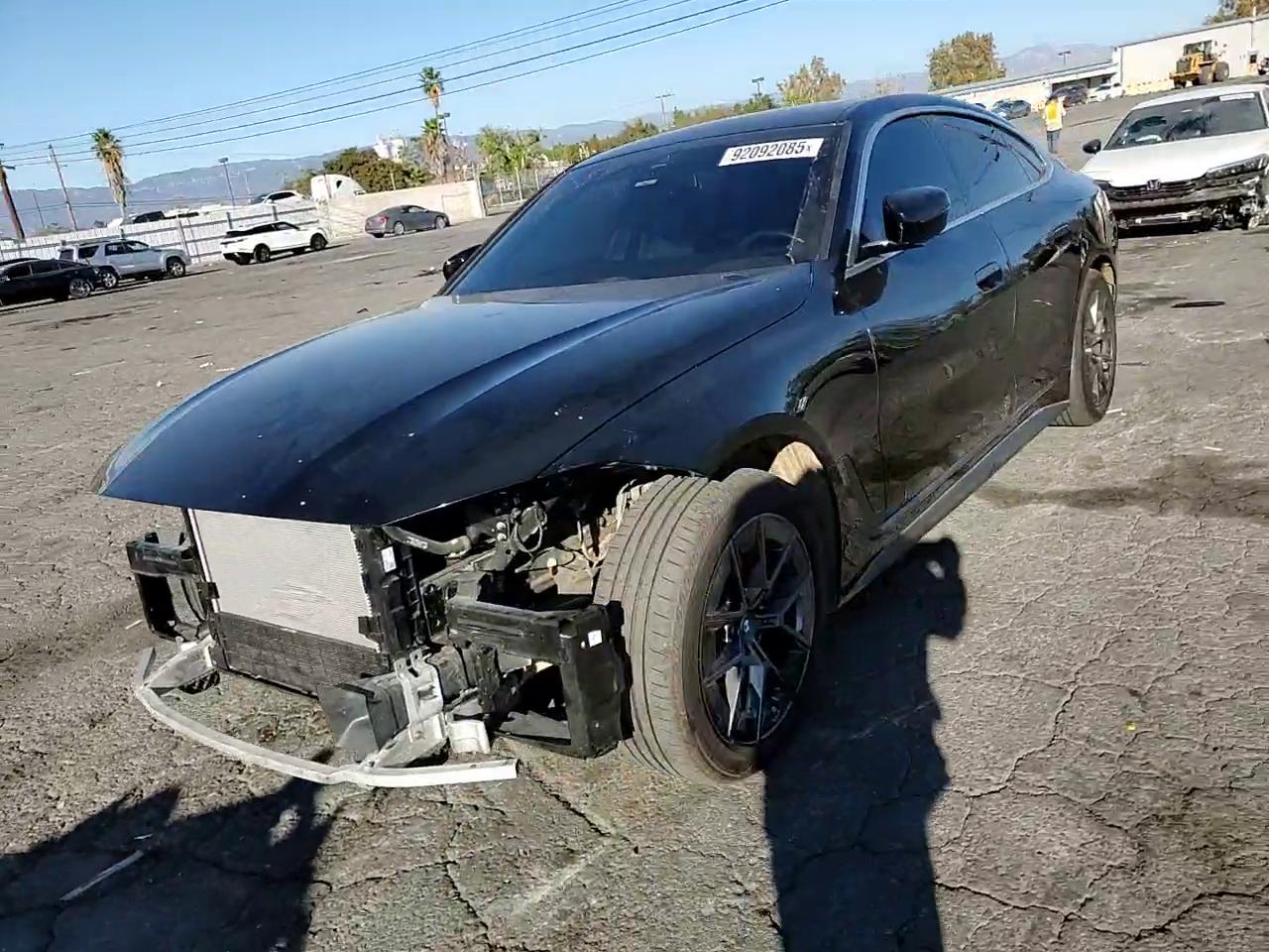 Фото: WBY73AW02PFP68460