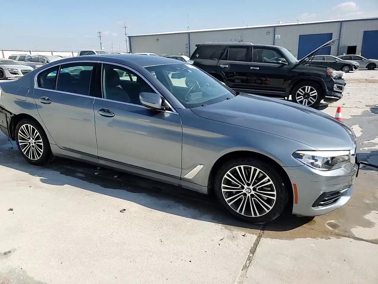 Фото: WBAJE5C52KWW03121