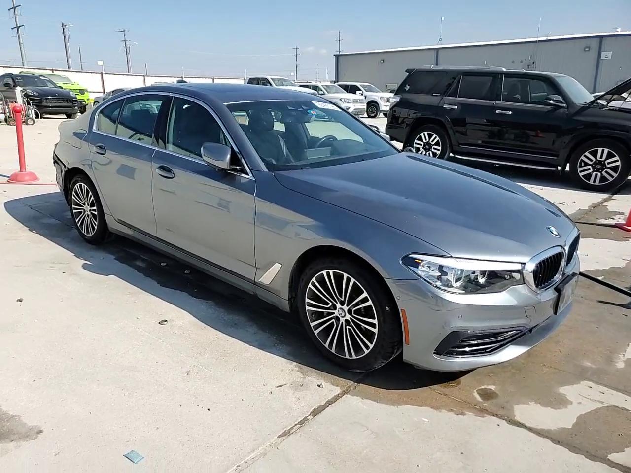 Фото: WBAJE5C52KWW03121