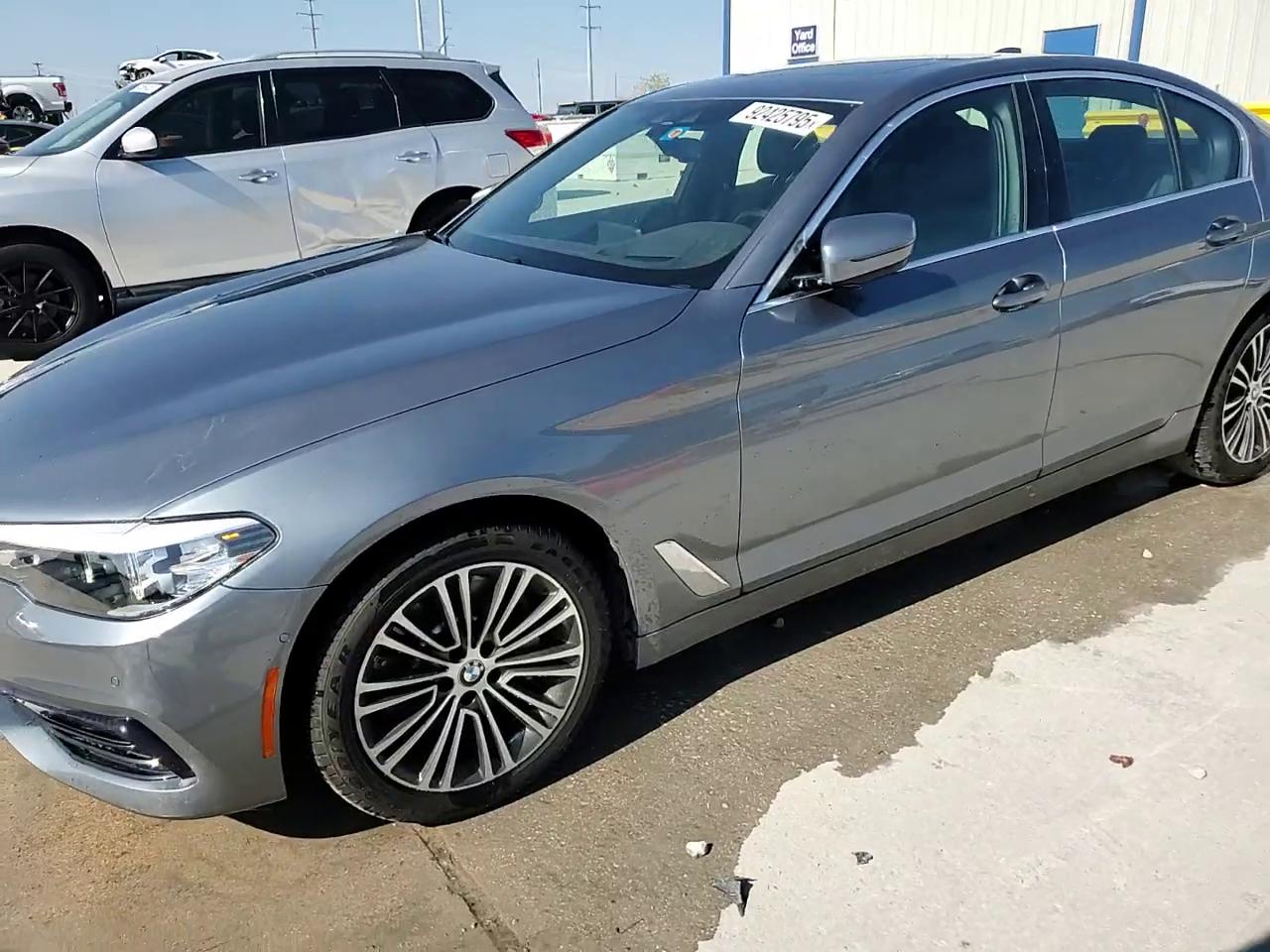 Фото: WBAJE5C52KWW03121