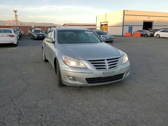 2009 Hyundai Genesis 4.6L VIN: KMHGC46F19U055115 Lot: 90932155