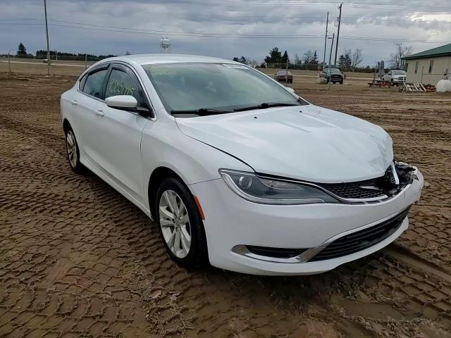 2015 Chrysler 200 Limited VIN: 1C3CCCAB1FN526417 Lot: 93857995