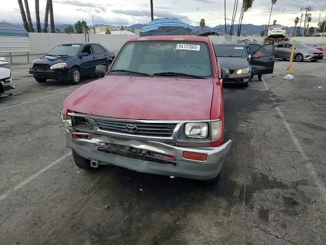 1995 Toyota Tacoma Xtracab VIN: 4TAUN53B5SZ006996 Lot: 94137065
