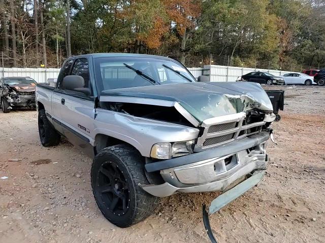 1998 Dodge Ram 1500 VIN: 3B7HC13Y5WG182655 Lot: 93176945