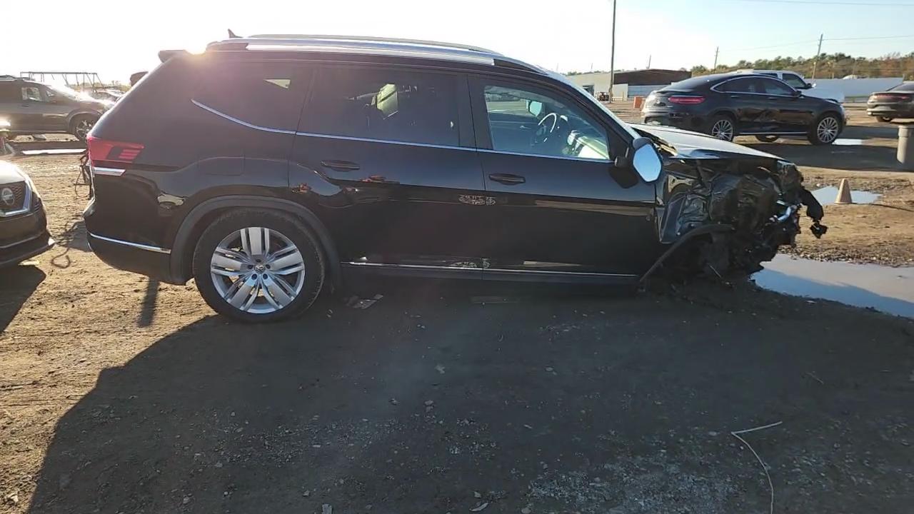 Фото: 1V2ER2CA6KC623537