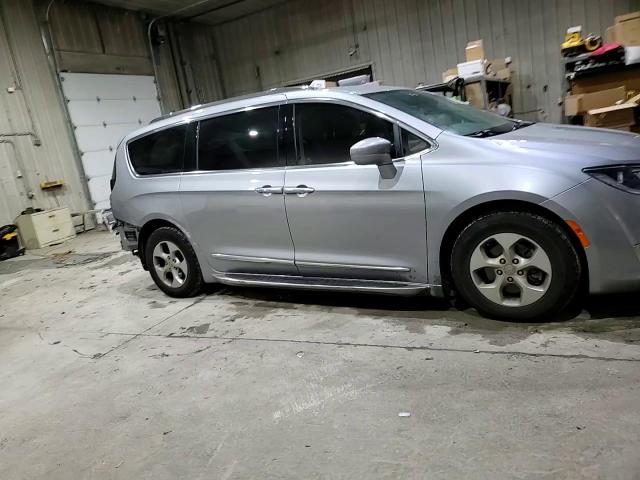 2017 Chrysler Pacifica Touring L Plus VIN: 2C4RC1EGXHR804298 Lot: 92447315