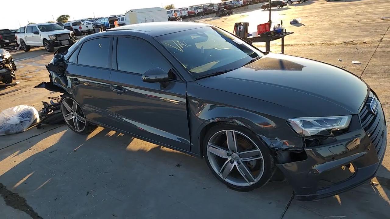 Фото: WAUCUGFFXLA005935