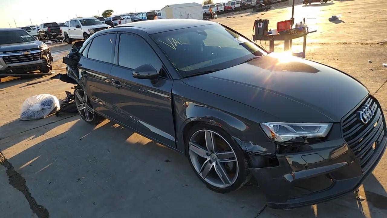 Фото: WAUCUGFFXLA005935