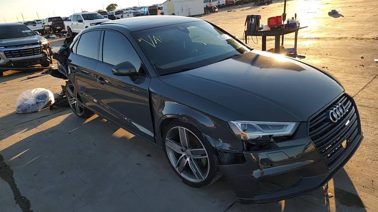 Фото: WAUCUGFFXLA005935