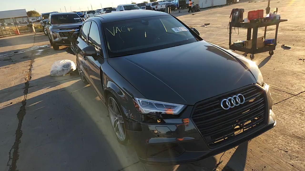 Фото: WAUCUGFFXLA005935