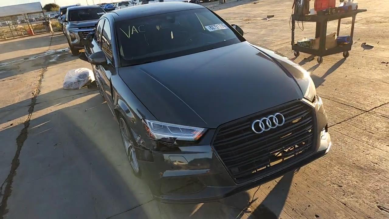 Фото: WAUCUGFFXLA005935