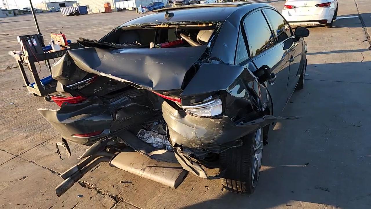 Фото: WAUCUGFFXLA005935