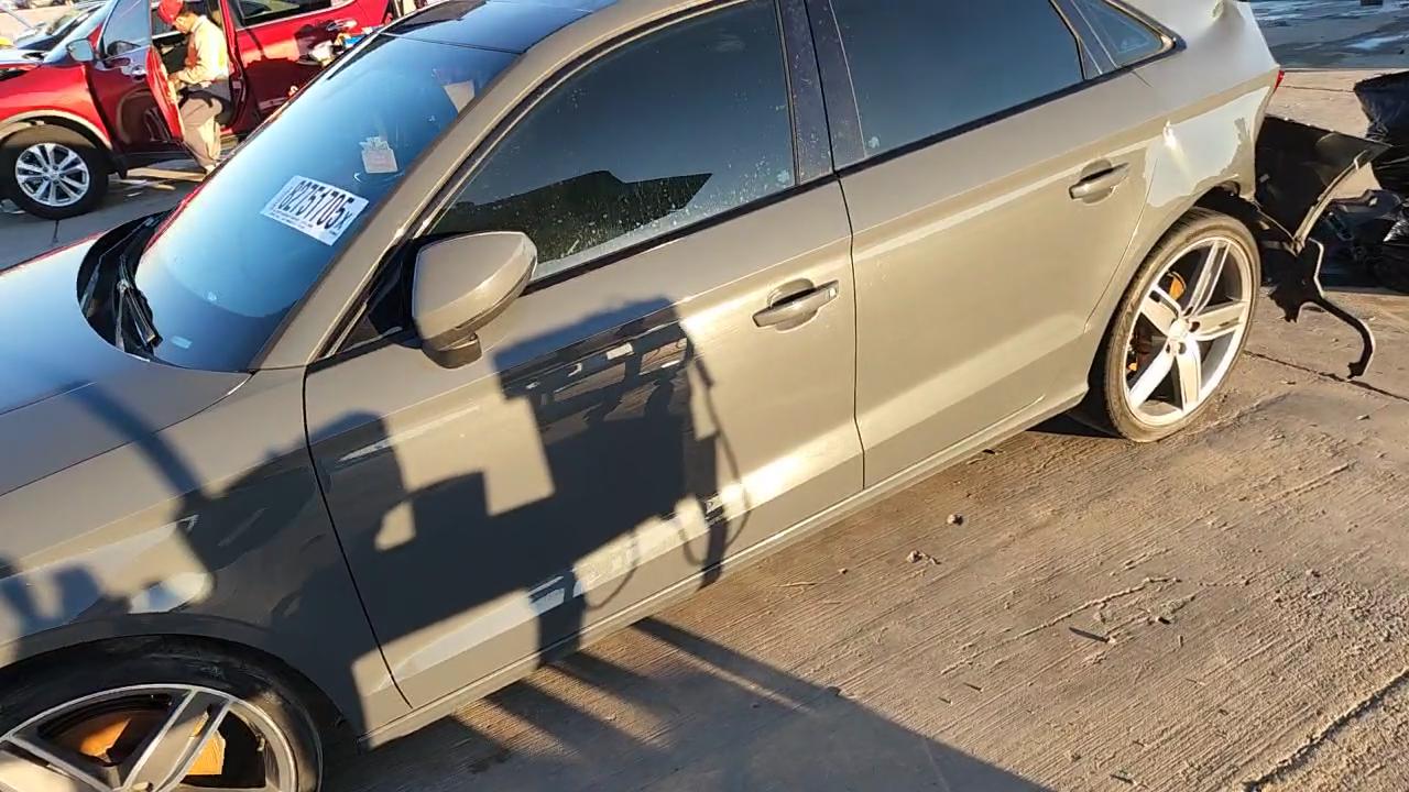 Фото: WAUCUGFFXLA005935