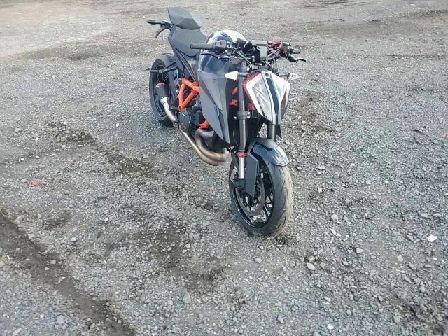 2021 Ktm 1290 Super Duke R VIN: VBKV39401MM984838 Lot: 92377925