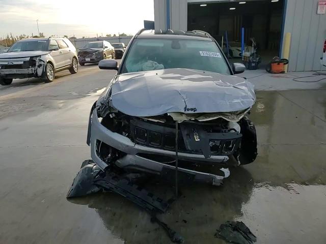 2019 Jeep Compass Latitude VIN: 3C4NJDBB6KT648280 Lot: 91637455