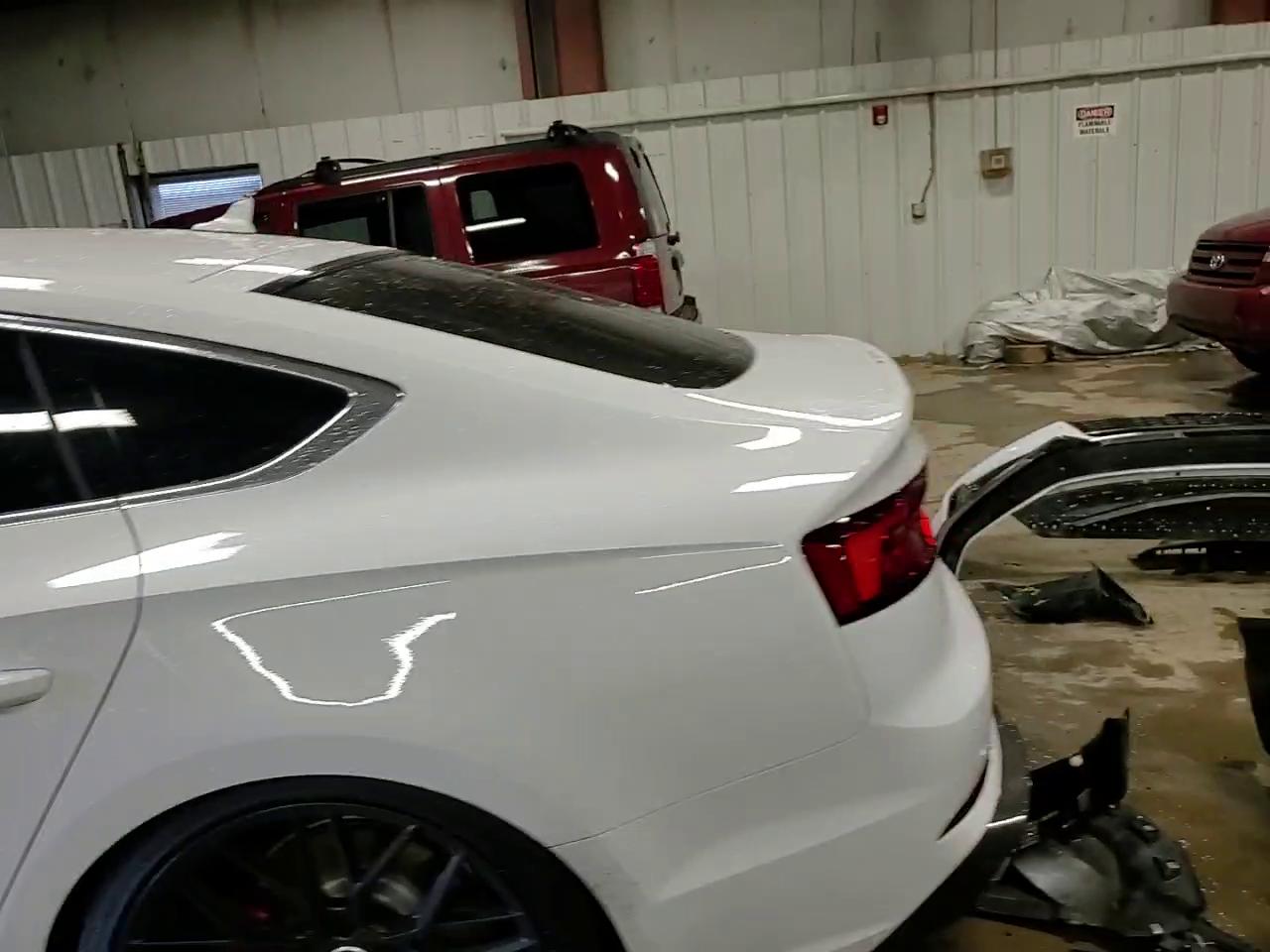 Фото: WAUC4CF52JA027019