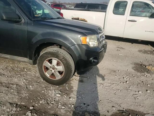 2009 Ford Escape Xlt VIN: 1FMCU03759KA25774 Lot: 92458775