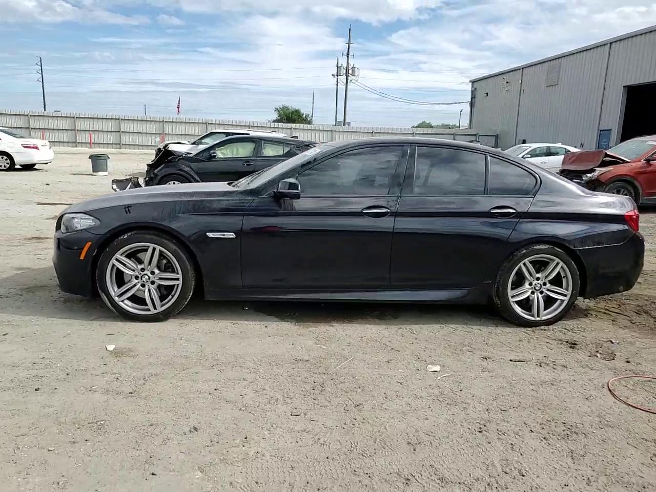 Фото: WBA5B1C50FG126448