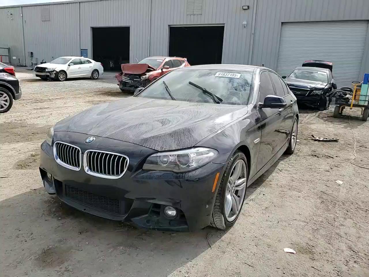 Фото: WBA5B1C50FG126448