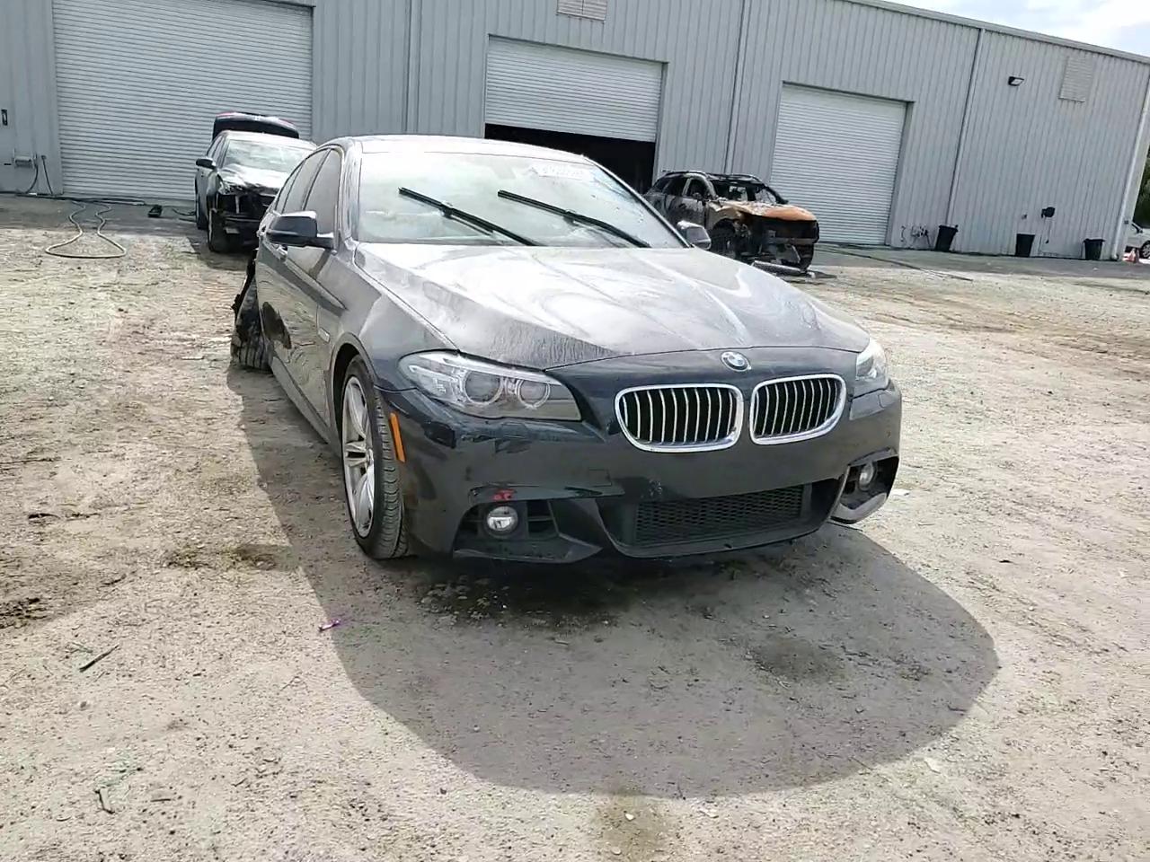 Фото: WBA5B1C50FG126448