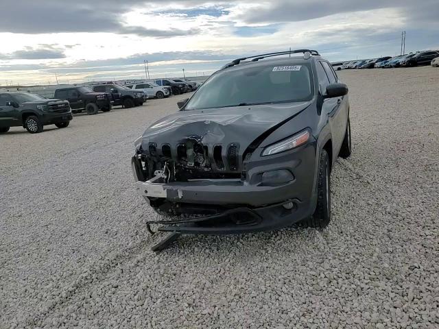 2015 Jeep Cherokee Latitude VIN: 1C4PJMCS8FW635845 Lot: 92516405