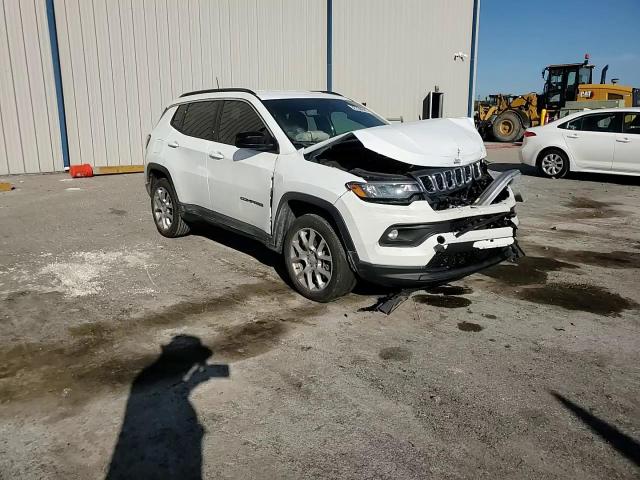 2024 Jeep Compass Latitude Lux VIN: 3C4NJDFN2RT126051 Lot: 92736695