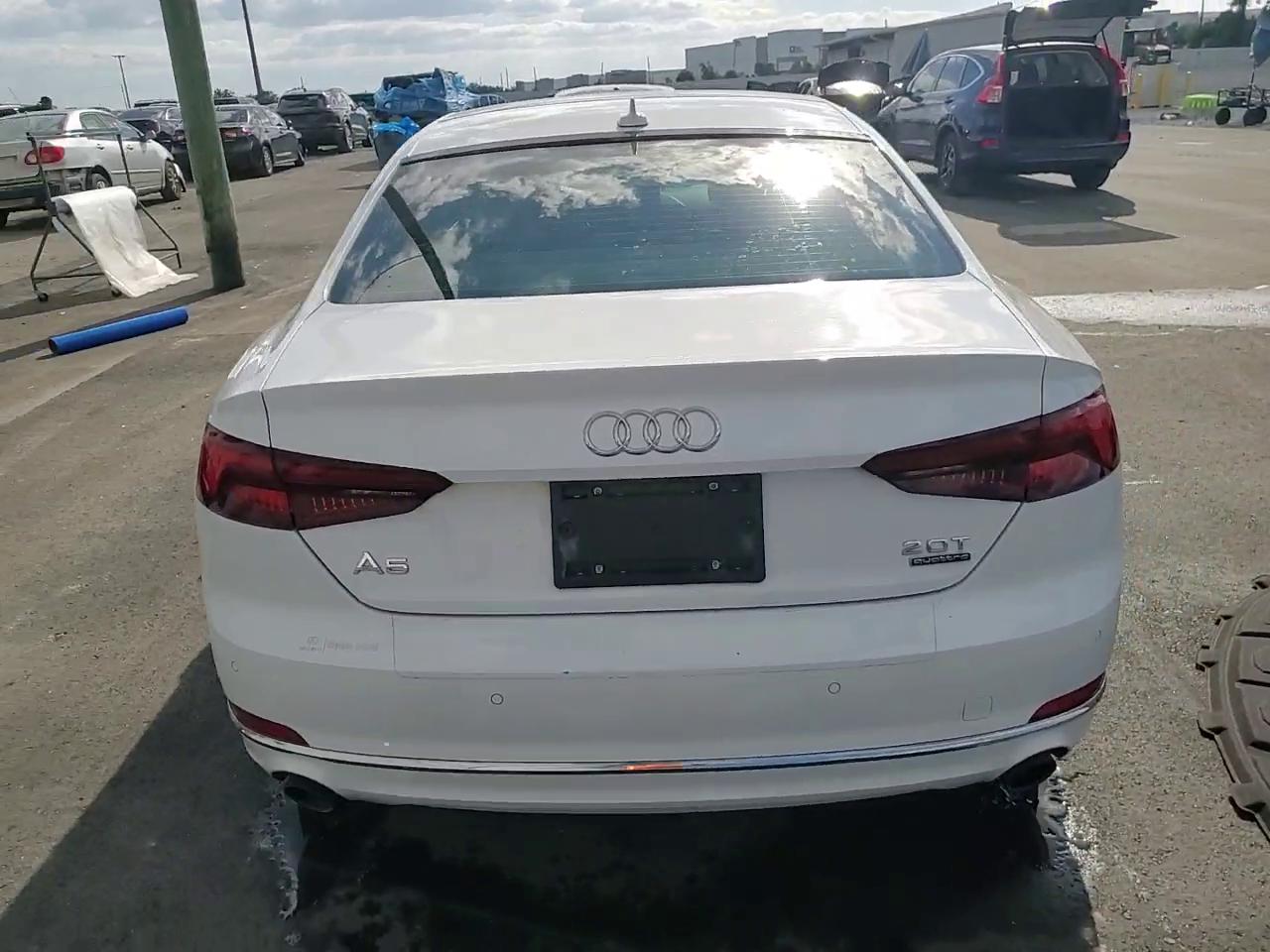 Фото: WAUPNAF51JA031016