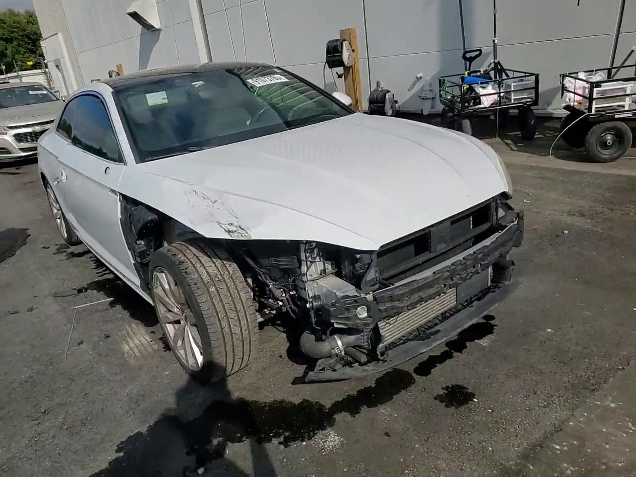 Фото: WAUPNAF51JA031016