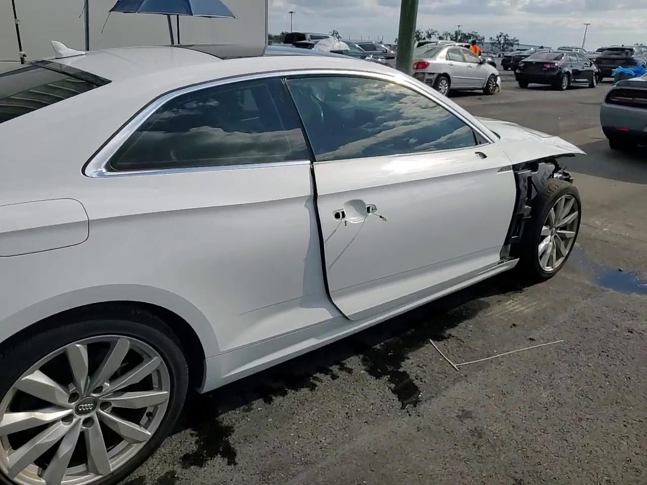 Фото: WAUPNAF51JA031016