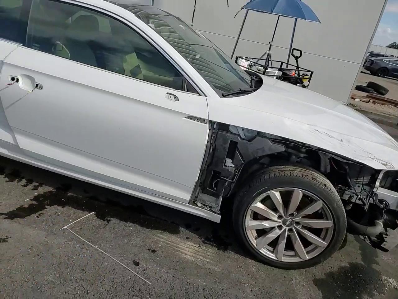 Фото: WAUPNAF51JA031016