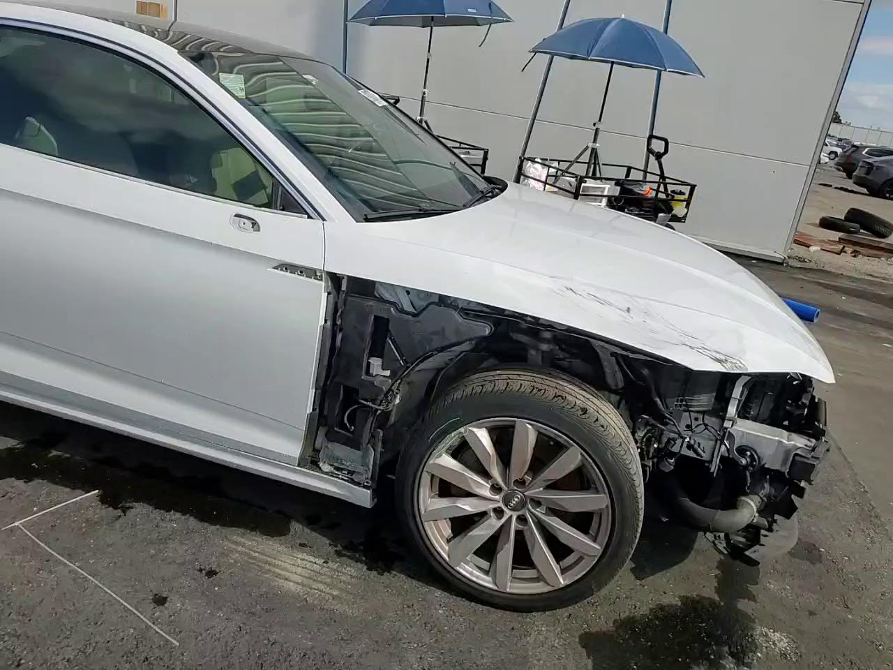 Фото: WAUPNAF51JA031016