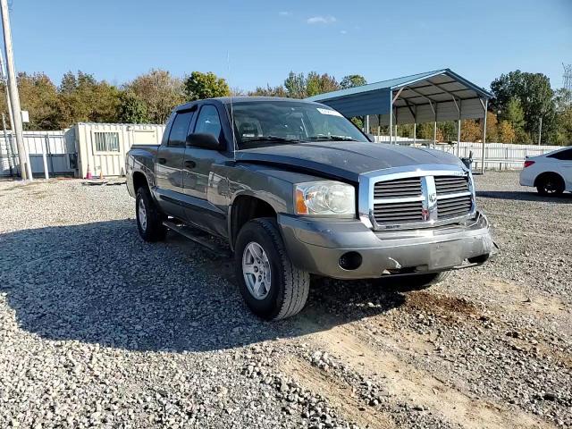 2006 Dodge Dakota Quad Slt VIN: 1D7HE48N66S573483 Lot: 89686115