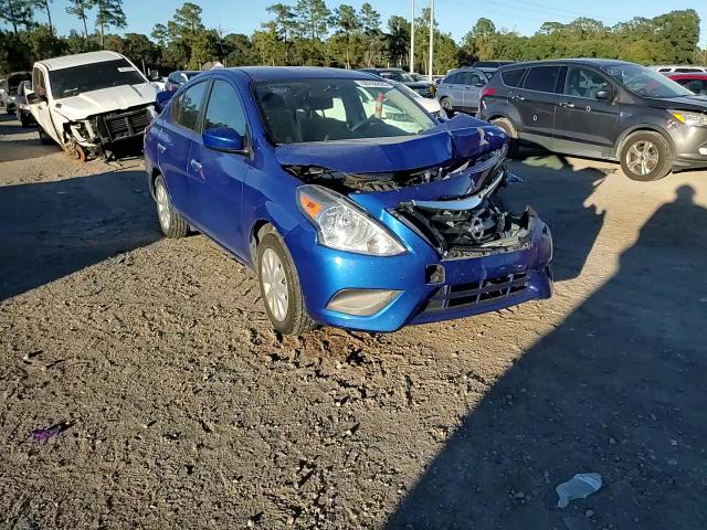 2017 Nissan Versa S VIN: 3N1CN7AP4HL843834 Lot: 90288625
