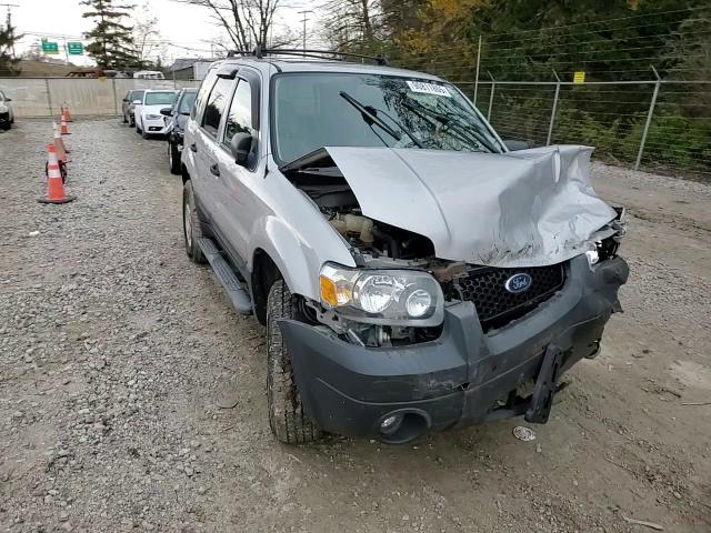 2005 Ford Escape Xlt VIN: 1FMYU03175KE32913 Lot: 90811865