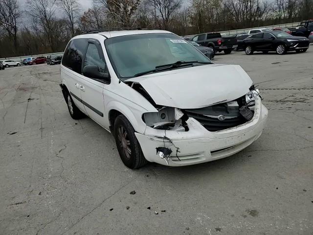 2006 Chrysler Town & Country VIN: 1A4GP45R76B611126 Lot: 92682365