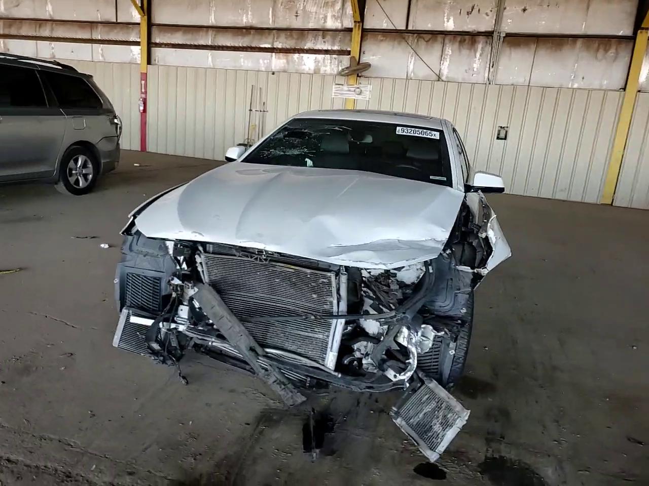 Фото: WBAFR7C57DC824966