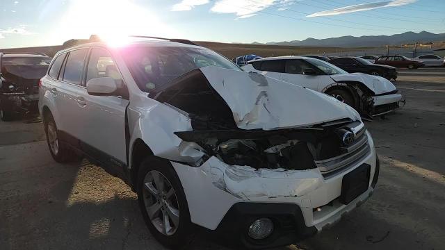 2014 Subaru Outback 2.5I Limited VIN: 4S4BRBLC8E3302220 Lot: 94417405