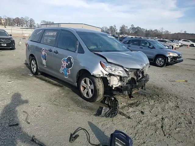 2017 Toyota Sienna VIN: 5TDZZ3DC6HS805271 Lot: 92836905