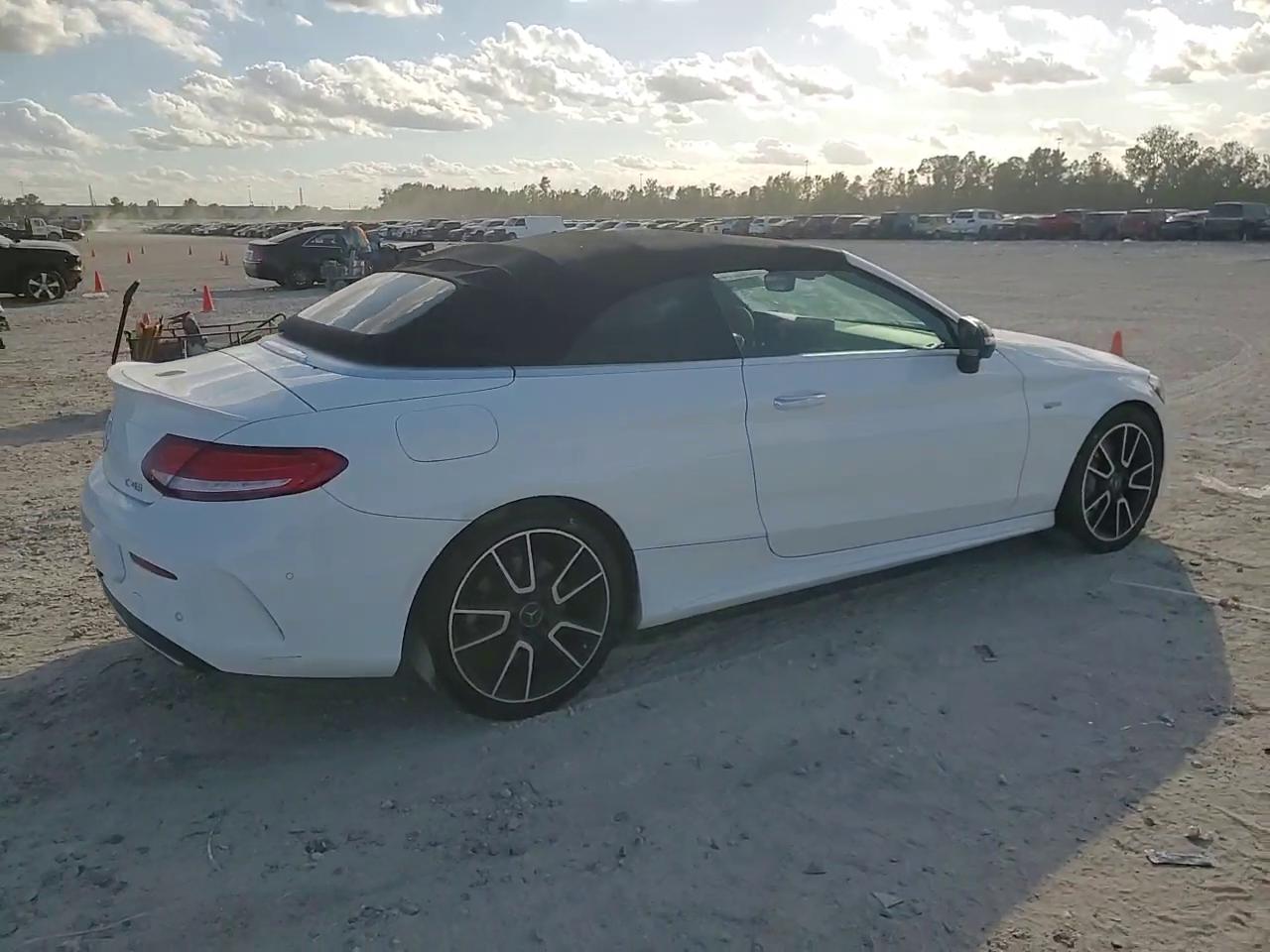 Фото: WDDWK6EB3HF508110