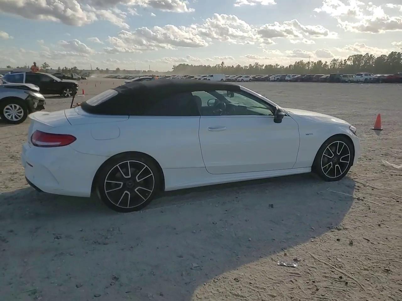 Фото: WDDWK6EB3HF508110