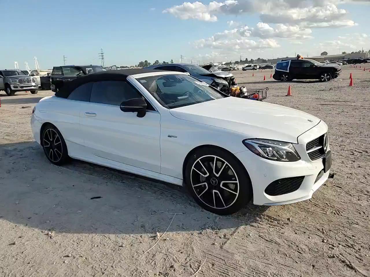 Фото: WDDWK6EB3HF508110