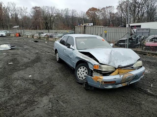 1995 Toyota Camry Le VIN: 4T1SK12E5SU896496 Lot: 93407485