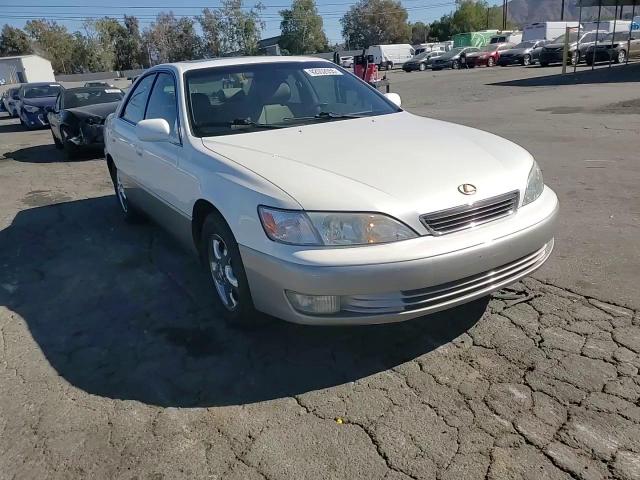 1999 Lexus Es 300 VIN: JT8BF28G3X0181706 Lot: 92052055