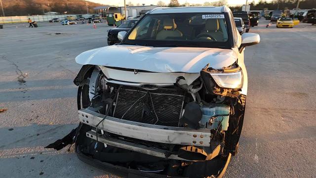 2022 Toyota Highlander Xle VIN: 5TDGZRBHXNS243783 Lot: 94400225