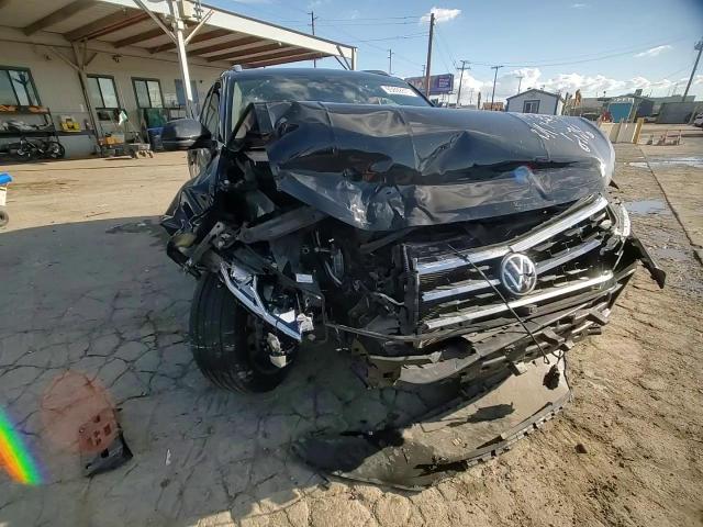 2023 Volkswagen Atlas Cross Sport Sel Premium R-Line VIN: 1V2FE2CA6PC226613 Lot: 93692875