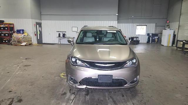 2017 Chrysler Pacifica Touring L VIN: 2C4RC1BGXHR577196 Lot: 92815325