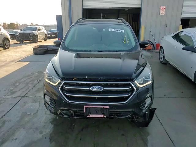 2017 Ford Escape Titanium VIN: 1FMCU9J9XHUC93800 Lot: 91766085