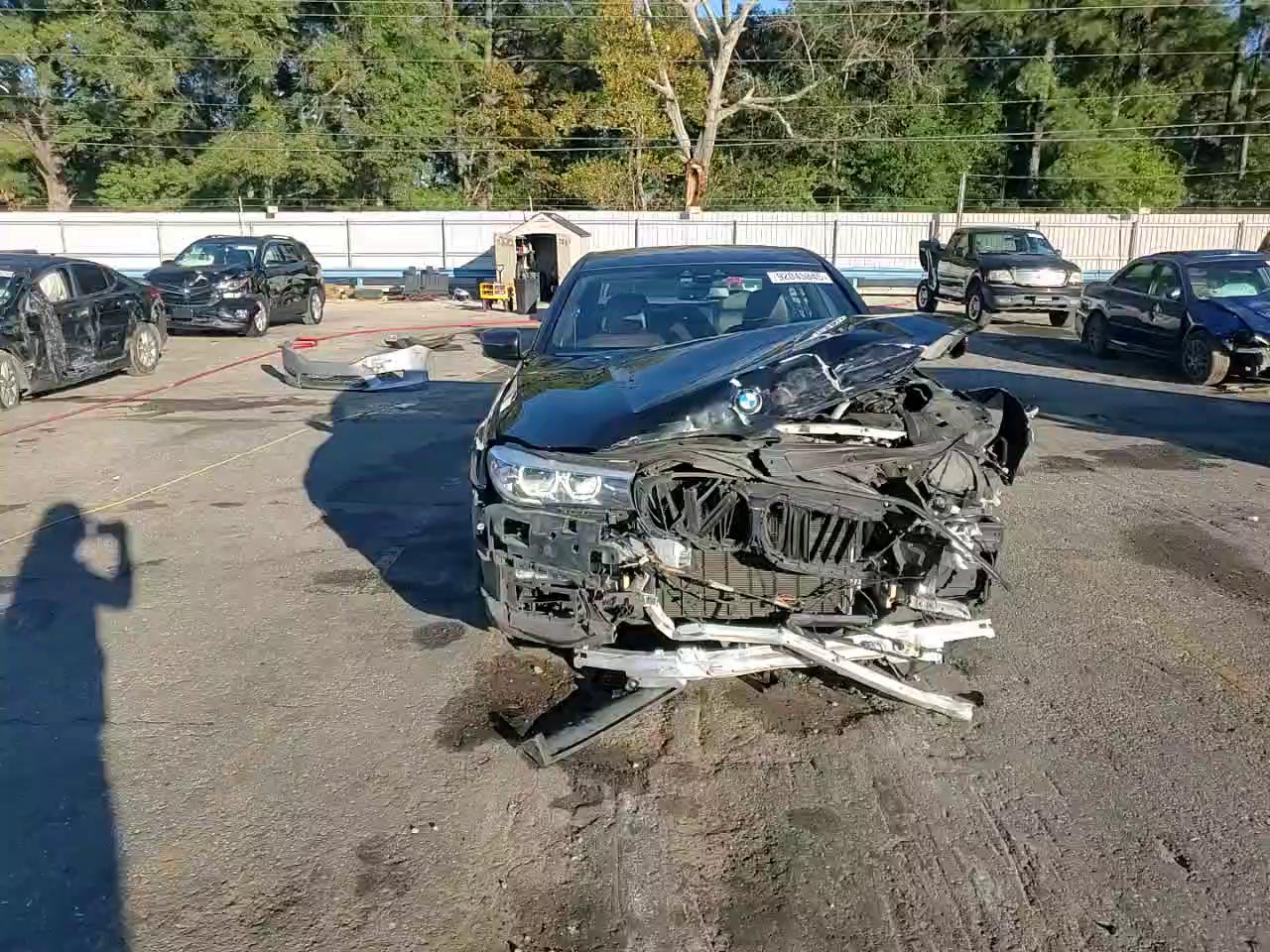 Фото: WBA7E4C53KGV71021