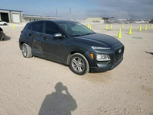 2021 Hyundai Kona Se VIN: KM8K1CAAXMU637812 Lot: 90929885